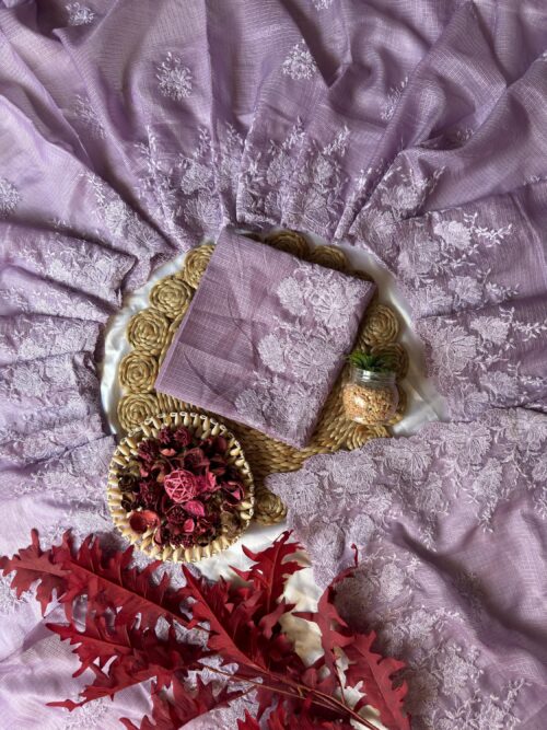 Lilly - Image 5