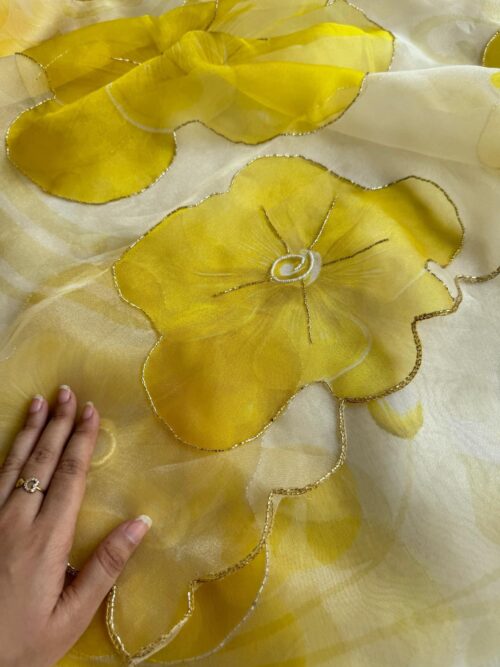 Yellove - Image 2