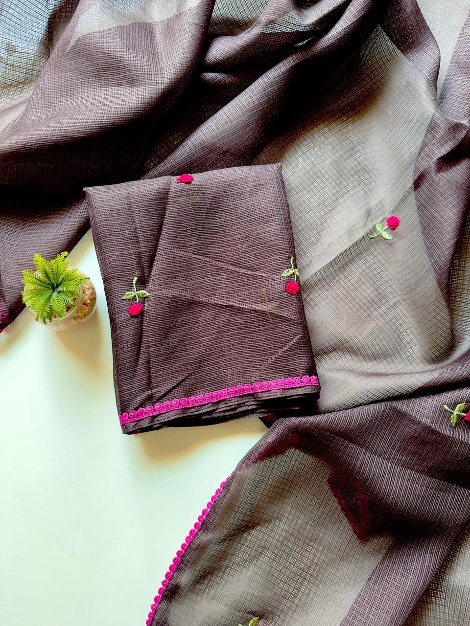 Tiny bloom - Image 2