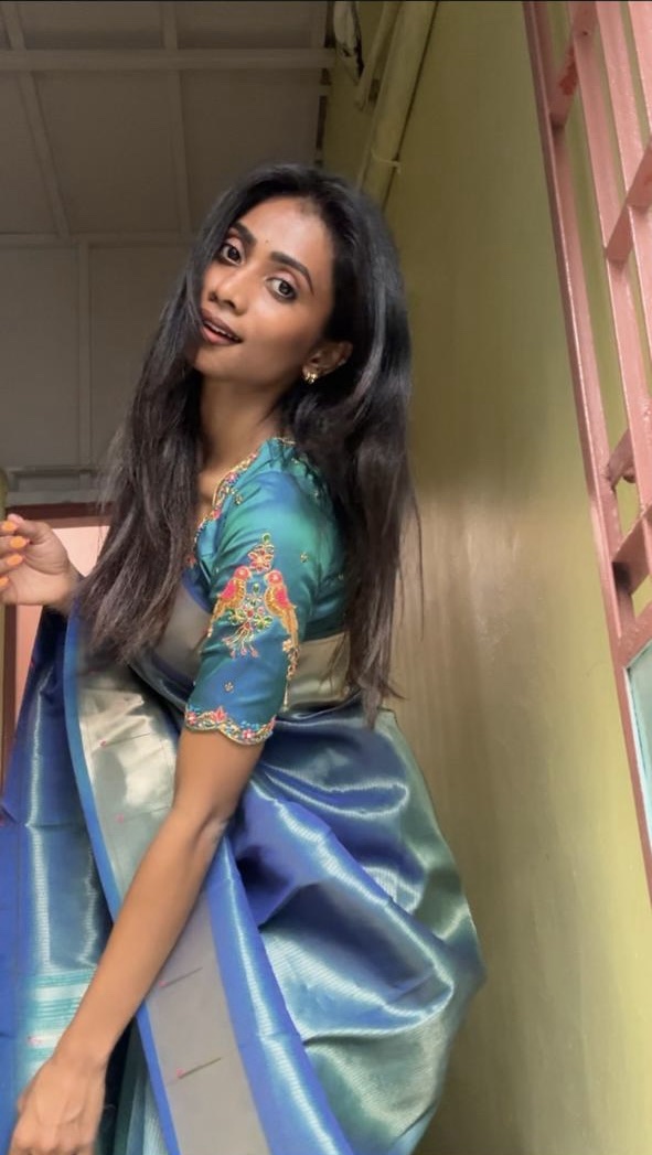 Neela varnam - Image 2